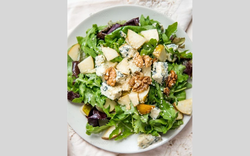 Pear and Walnut Salad